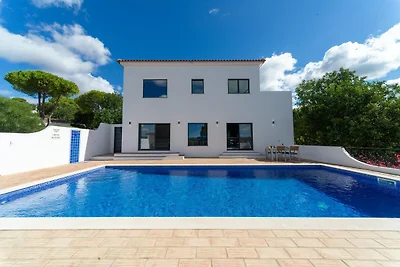 Casa in der Nähe von Faro mit privatem Pool