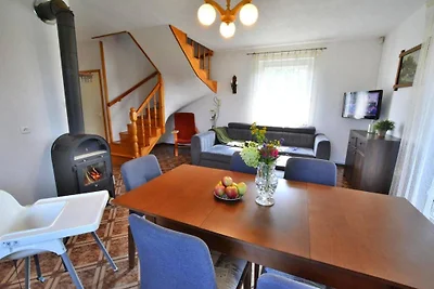 Gemütliches Ferienhaus mit schönem Garten, Wi...
