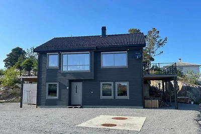8 persone case ad Hellesøy-By Traum