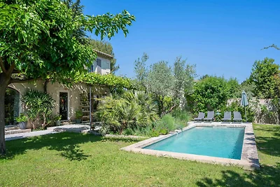 Esthetische villa in Paradou, Alpilles