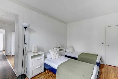 Haussmannsche Wohnung – 2BDR/6P in der Nähe v...