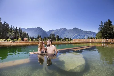 Chalet mit Sauna und Naturpool