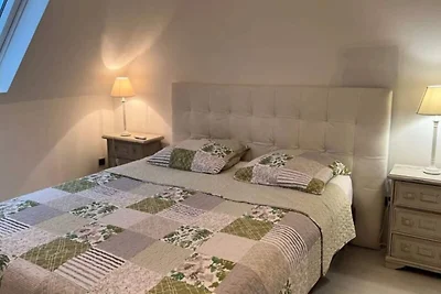 Hütte in Dünen mit Wanderwegen