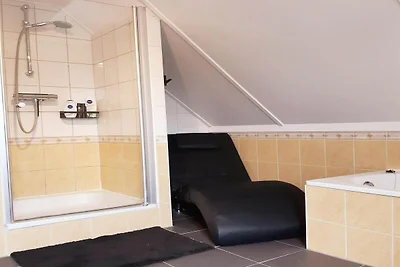 Waterfront Lodge with Private Infrared Sauna