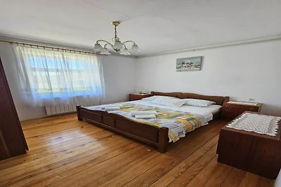 Appartement met drie slaapkamers in Murter