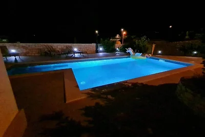 Luxury apartment Ani - Three Bedroom Apartmen...