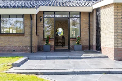 Ferienhaus mit überdachter Veranda und Sauna