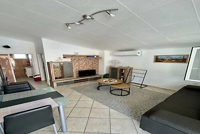 Apartment Didovi Dvori 1 with jacuzzi