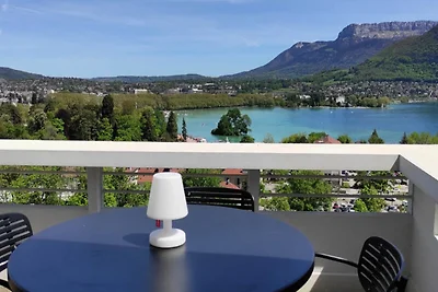 Appartamento ad Annecy con vista sul lago