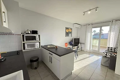 Appartement met zwembad vlakbij het strand