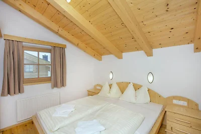 Deluxe-Chalet mit Pool in Königsleiten