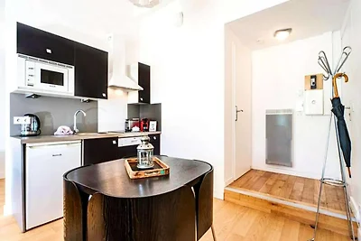 Helle zentrale Wohnung mit Terrasse