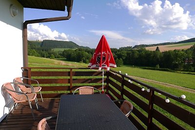 Freistehendes Ferienhaus mit Terrasse im...