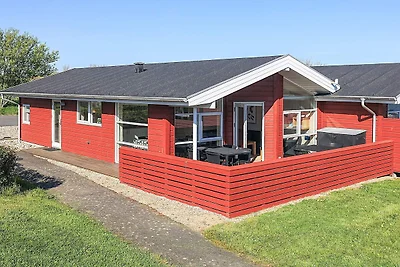 6 Personen Ferienhaus in Tranekær-By Traum