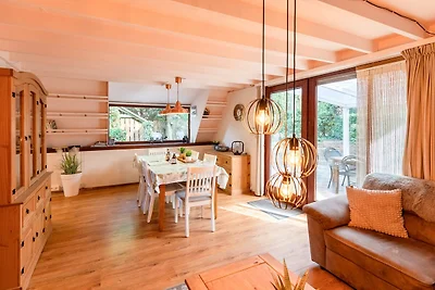 Gemütliches Chalet mit Sauna in Lanaken