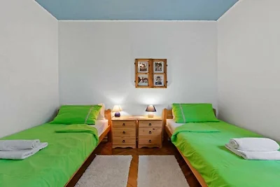 Appartement avec piscine à Vabriga