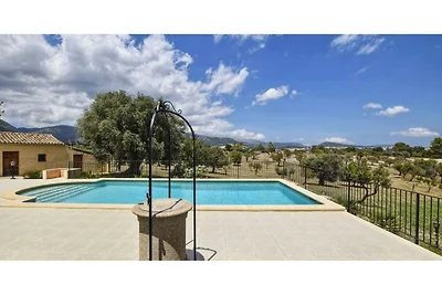 Bella casa vacanze con piscina