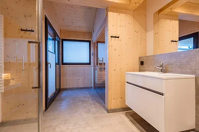 Superior-Chalet mit Sauna und Whirlpool