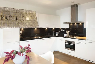Spacious modern apartment in Scheveningen