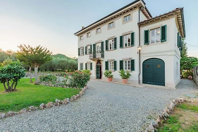Villa bij Lucca met tuinuitzicht