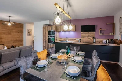 Silver Lodge Residence - B