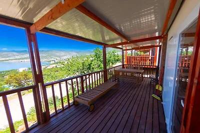 Klenovica Basis mit privater Terrasse