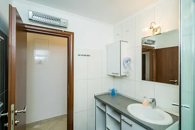 Villa Samba - Two-Bedroom Apartment with Terr...