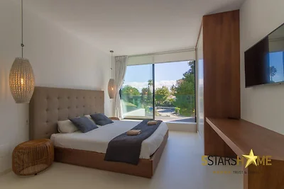 Villa, 180m zum Sandstrand