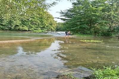 Gezellig vakantiehuis in Givonne