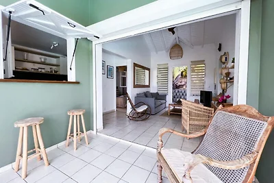 Villa a Saint-François con vista sul campo da...