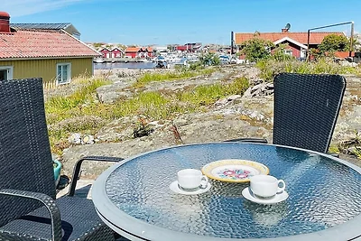 4 Personen Ferienhaus in Rönnäng-By Traum