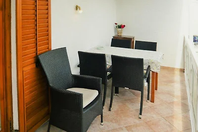 Appartements Adelheid in Biograd, nahe zum...