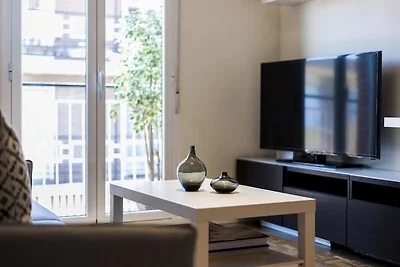 Appartement in de buurt van de wijk Las...