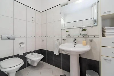Apartment Marcela - Deluxe Two Bedroom Apartm...