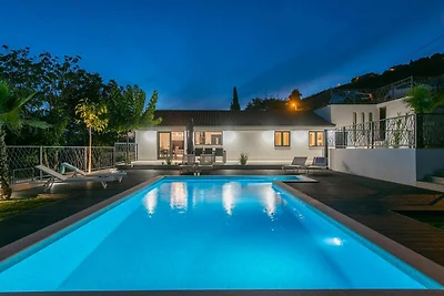 Villa Florinda mit Pool in der Nähe von Split