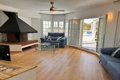 Schönes Haus mit privatem Pool