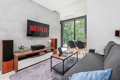 Warsaw Flat with City Views
