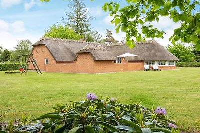 12 Personen Ferienhaus in Væggerløse