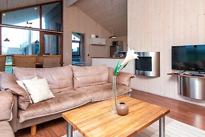 6 Personen Ferienhaus in Tarm-By Traum