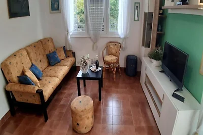 Haus mit drei Schlafzimmern und Terrasse