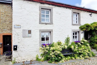 Gemütliches Cottage inPaliseul mit privatem...