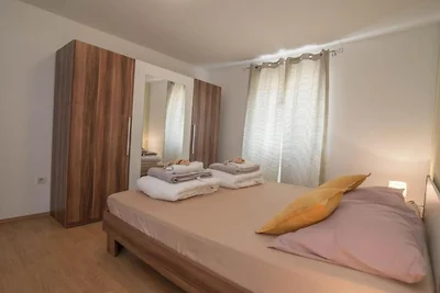 Apartments Bonic - Two Bedroom Apartment