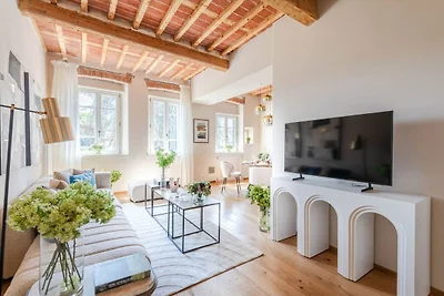 Lucca Apartment in Heart of Tuscany