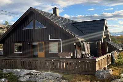 11 Personen Ferienhaus in Kvenvær