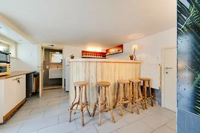 Villa mit Whirlpool & Sauna 500 m vom Meer