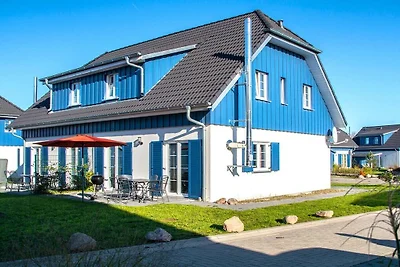Ferienhaus in Altefähr mit Schwimmbecken