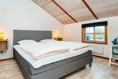 Estancia moderna con jacuzzi