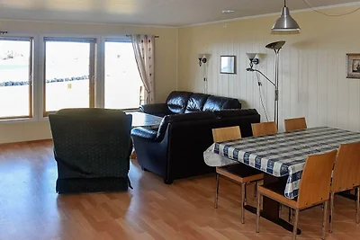 6 Personen Ferienhaus in Aukra