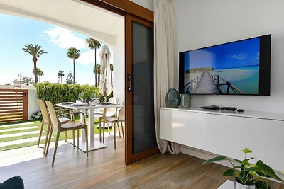 Zentraler Bungalow mit Pool