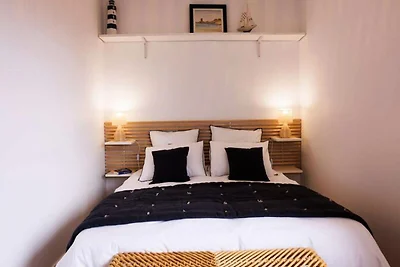 Haus in der Nähe des Wanderwegs GR 34 und der...